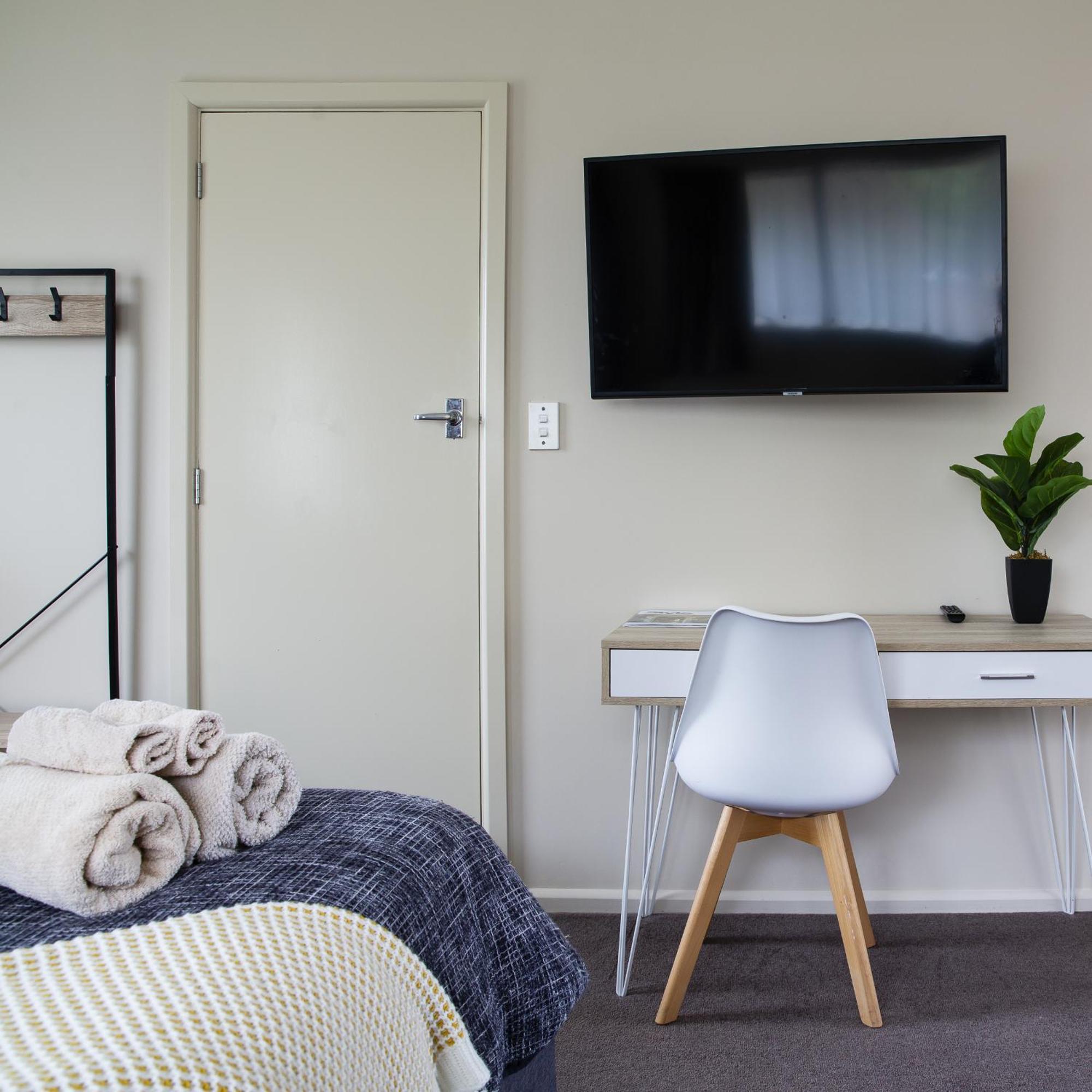 Chic Private Studio 5 Mins From Airport And Shops Villa Christchurch Bagian luar foto